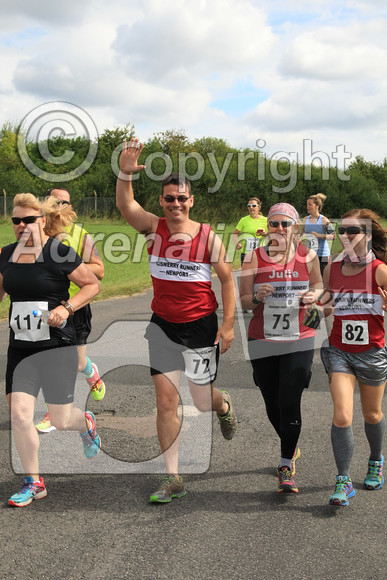 065 DCH 1585.117.72.75.82 
 Barbury Castle Half Marathon