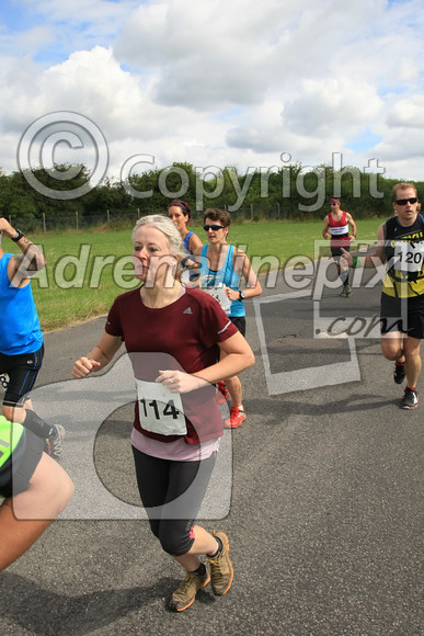 057 DCH 1577.114 
 Barbury Castle Half Marathon