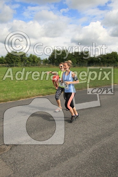 069 DCH 1589.13.15 
 Barbury Castle Half Marathon