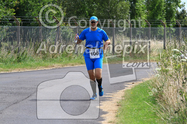 071 DCC 0554.106 
 Barbury Castle Half Marathon